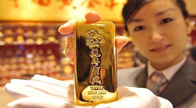 Gold Shines, Silver Breaks Out As China Starts Gold Fix and Deutsche Bank Admits Manipulation - The Dollar Vigilante